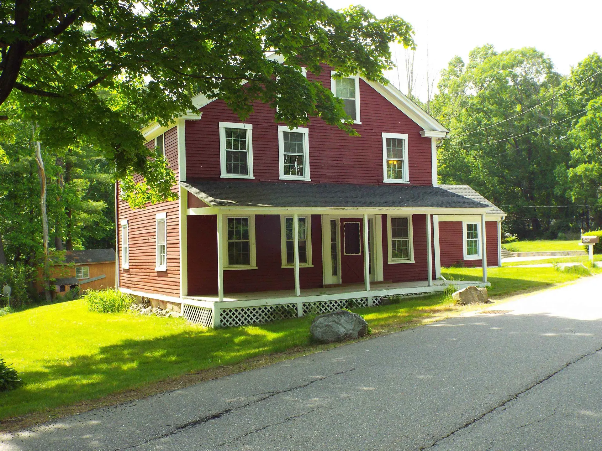 93 Gulf Road Derry NH 03038