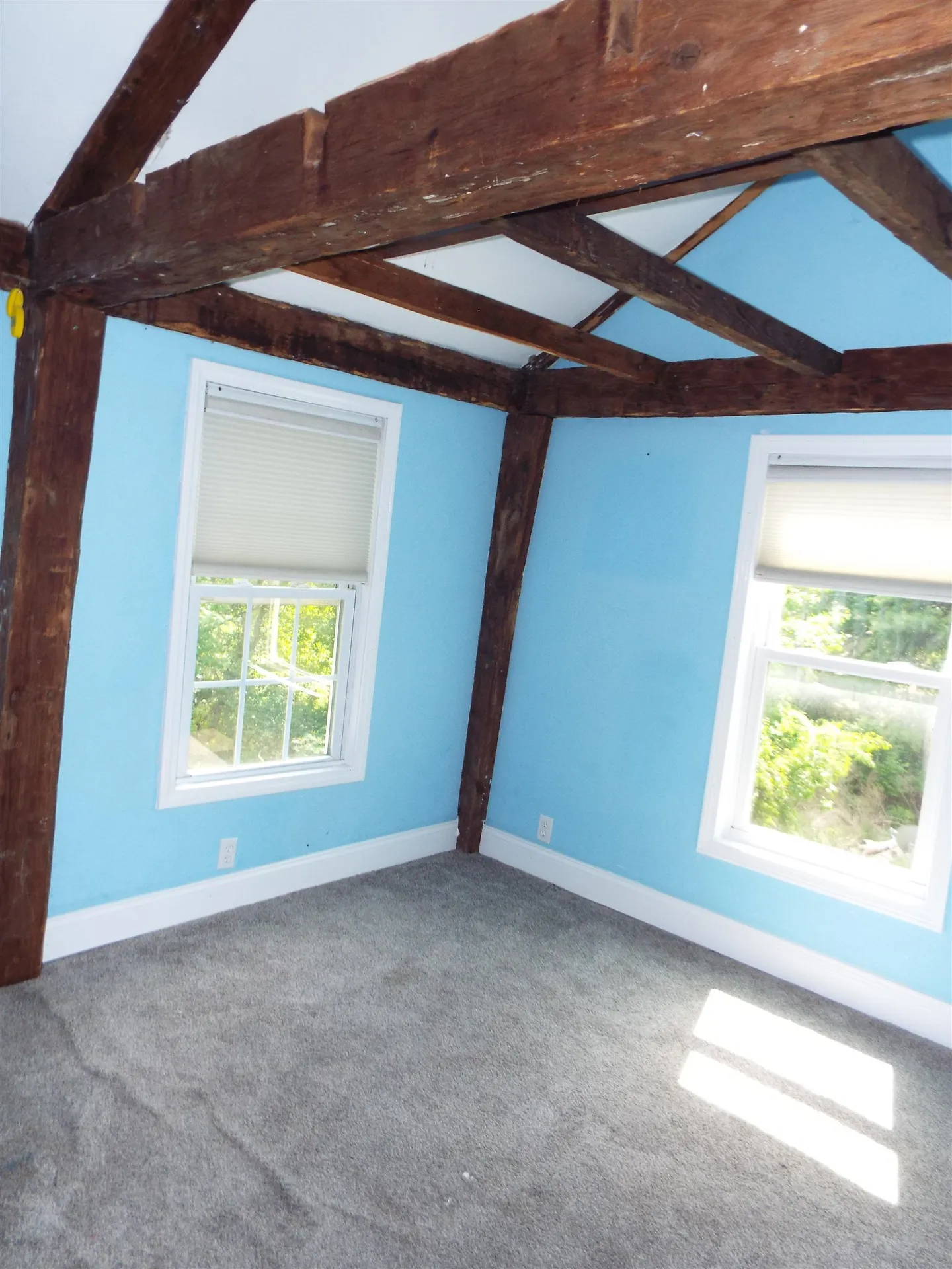 93 Gulf Road Derry NH 03038