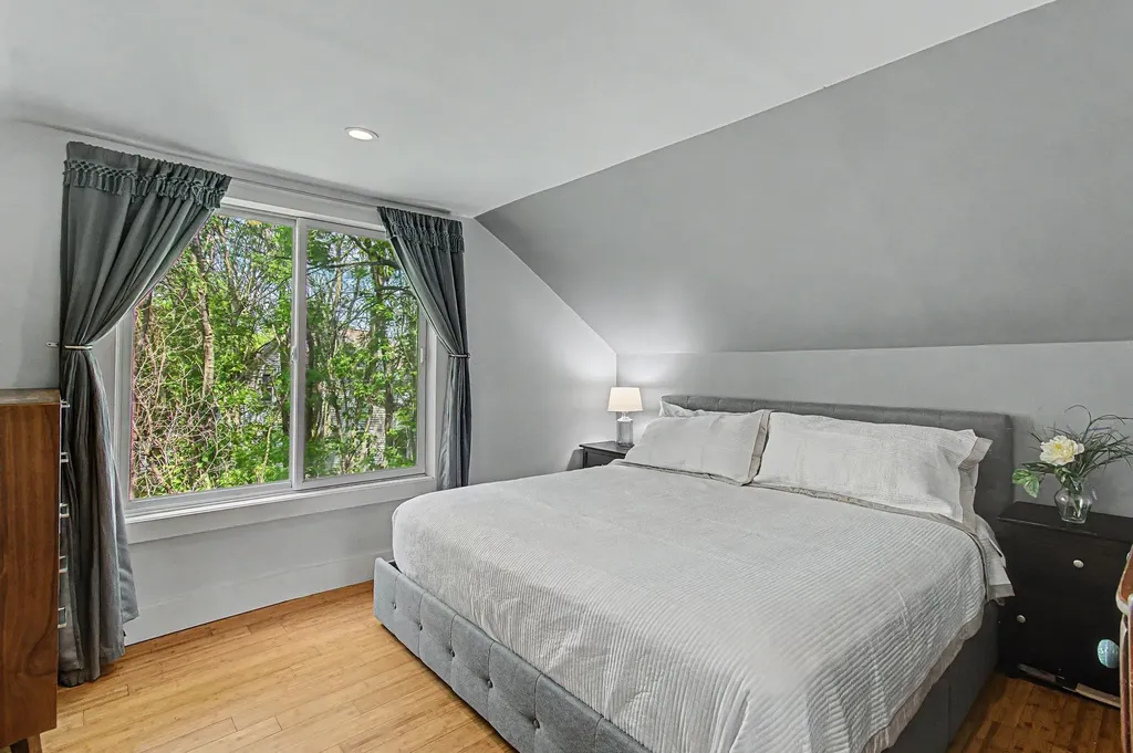 10 Rumsey Lane Burlington VT 05408
