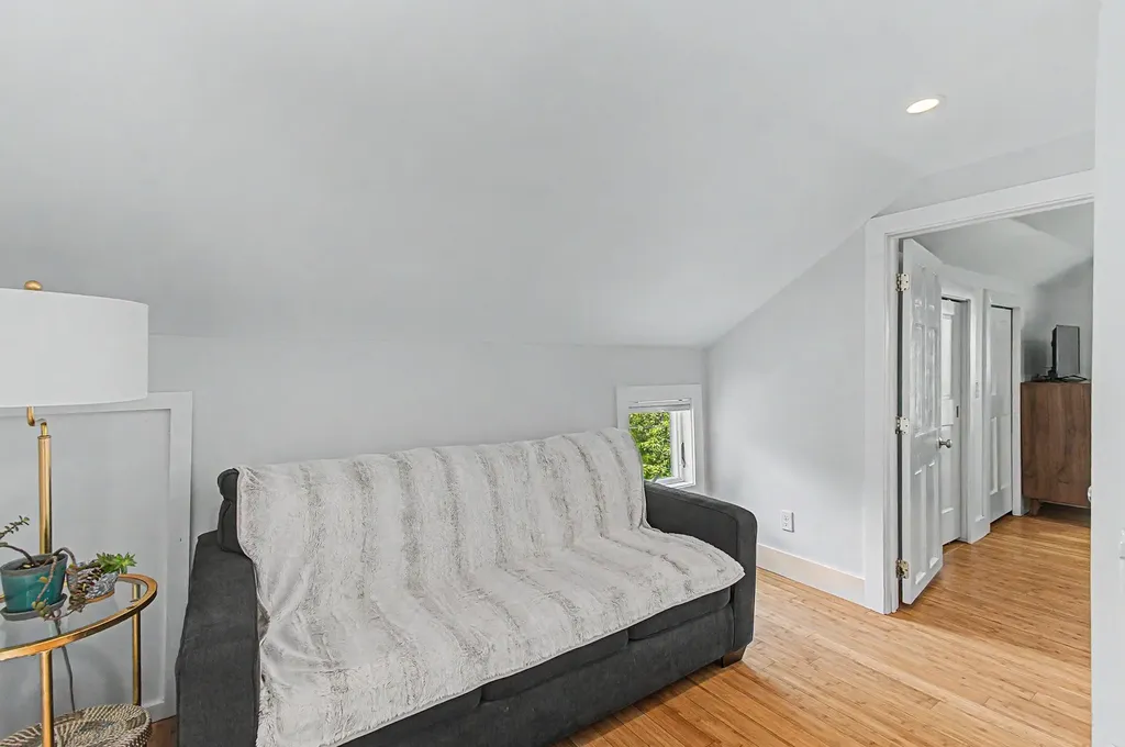 10 Rumsey Lane Burlington VT 05408