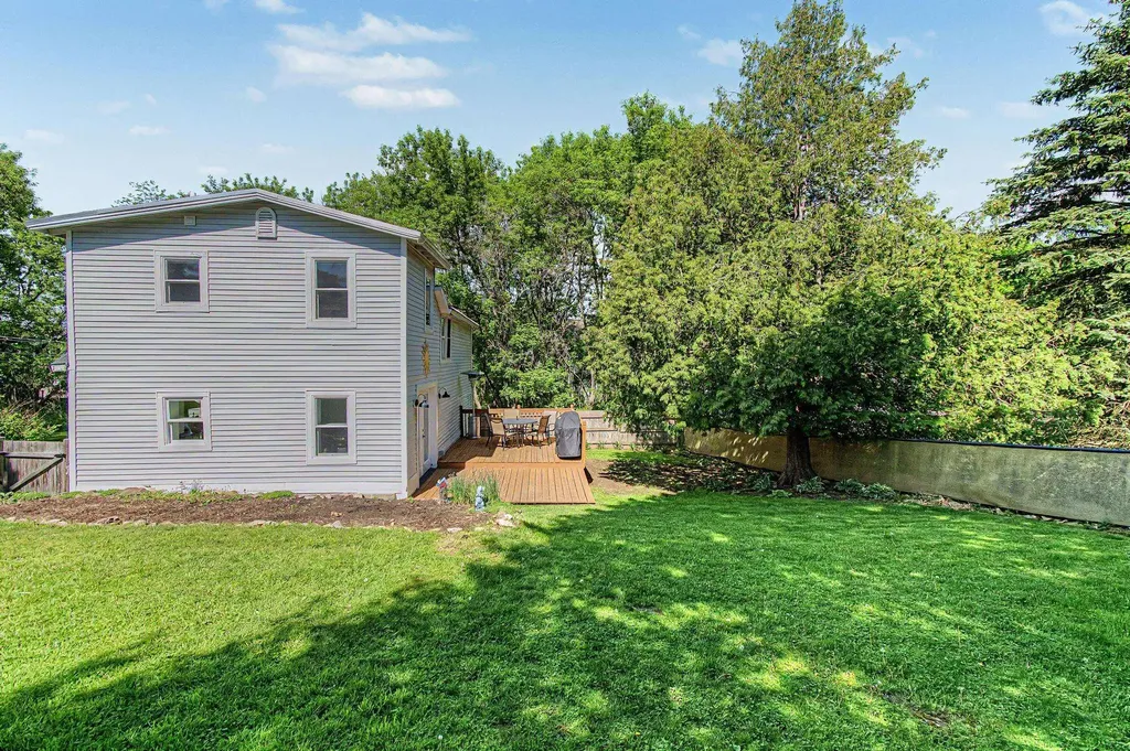 10 Rumsey Lane Burlington VT 05408
