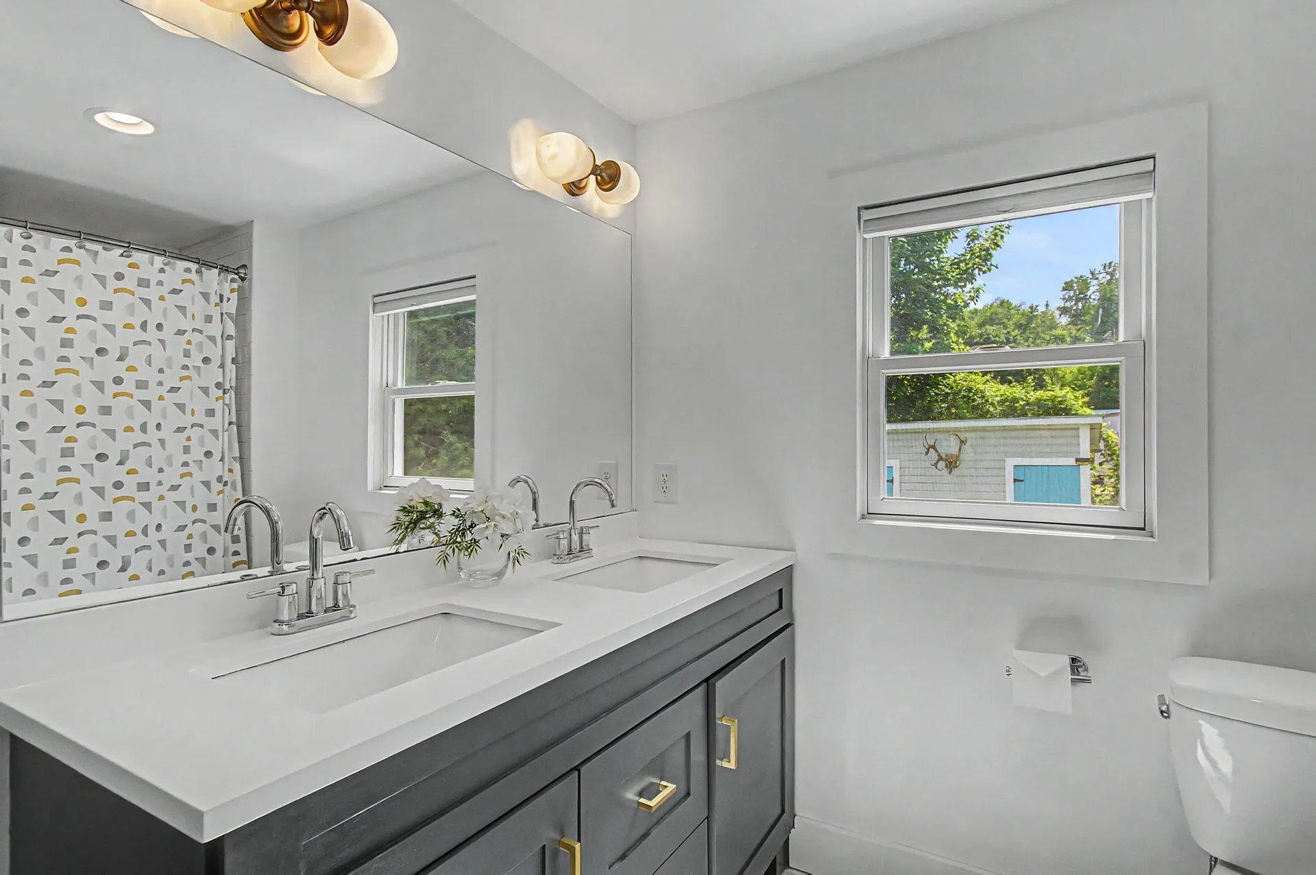 10 Rumsey Lane Burlington VT 05408