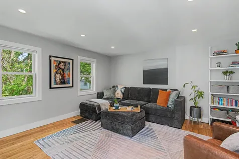 10 Rumsey Lane Burlington VT 05408
