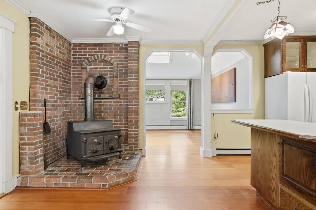 118 Highland Park Avenue Manchester NH 03109