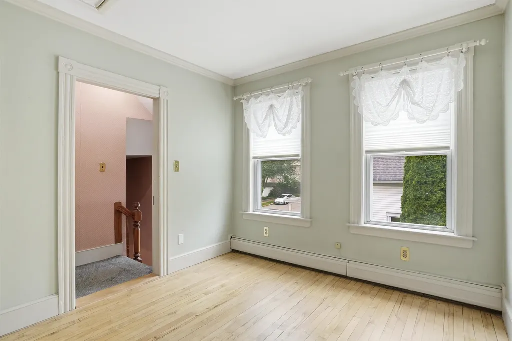118 Highland Park Avenue Manchester NH 03109