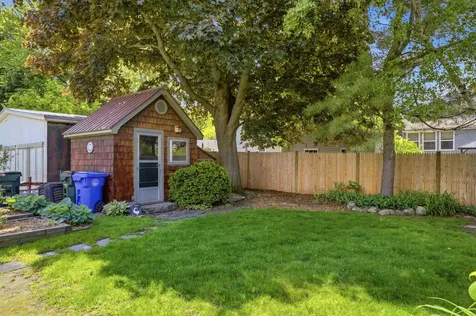 118 Highland Park Avenue Manchester NH 03109