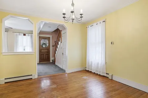 118 Highland Park Avenue Manchester NH 03109