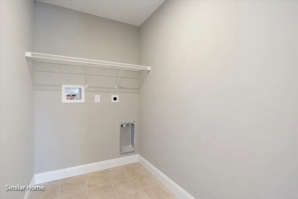 36 Edgewater Drive Brentwood NH 03833