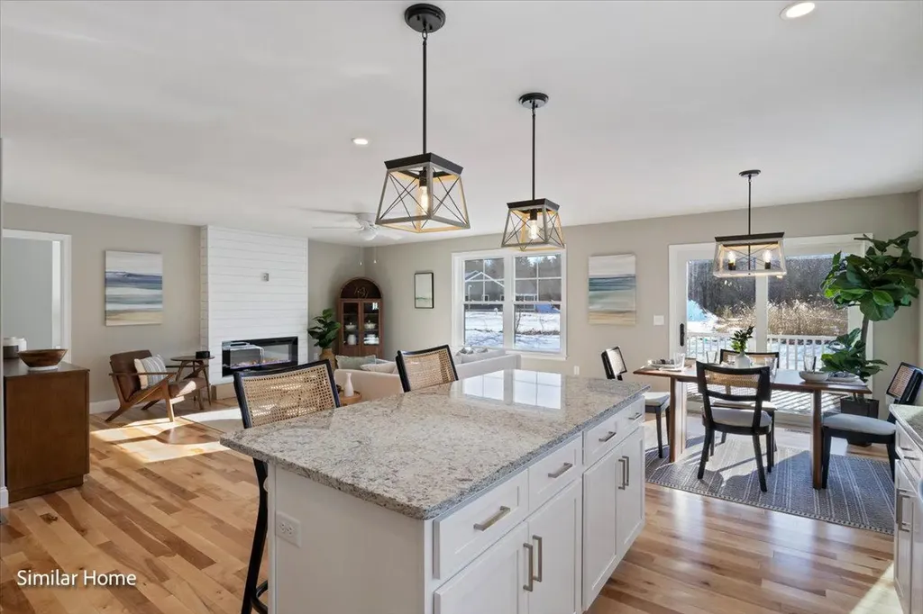 36 Edgewater Drive Brentwood NH 03833