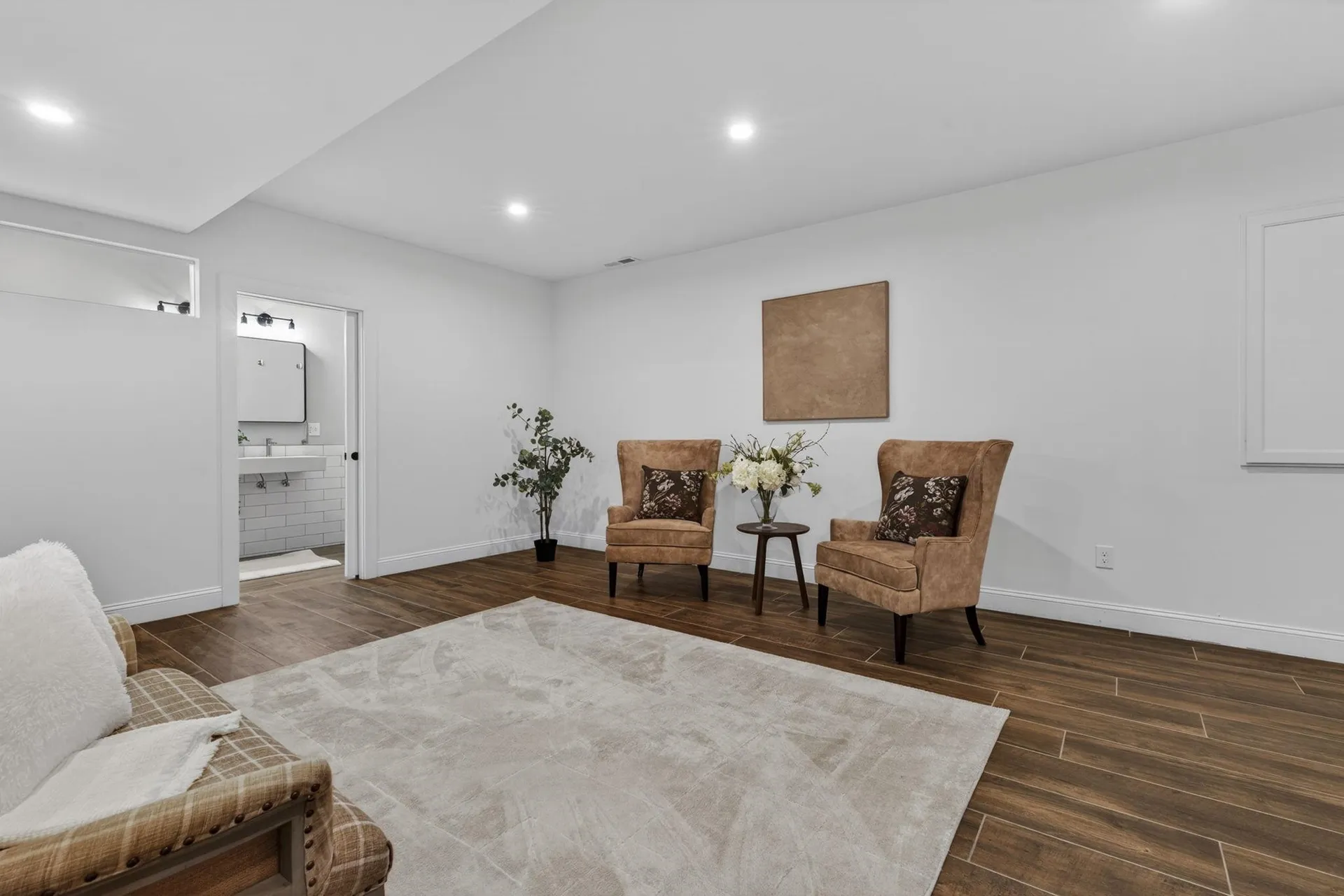 14 Mountain Village Road Windham NH 03087