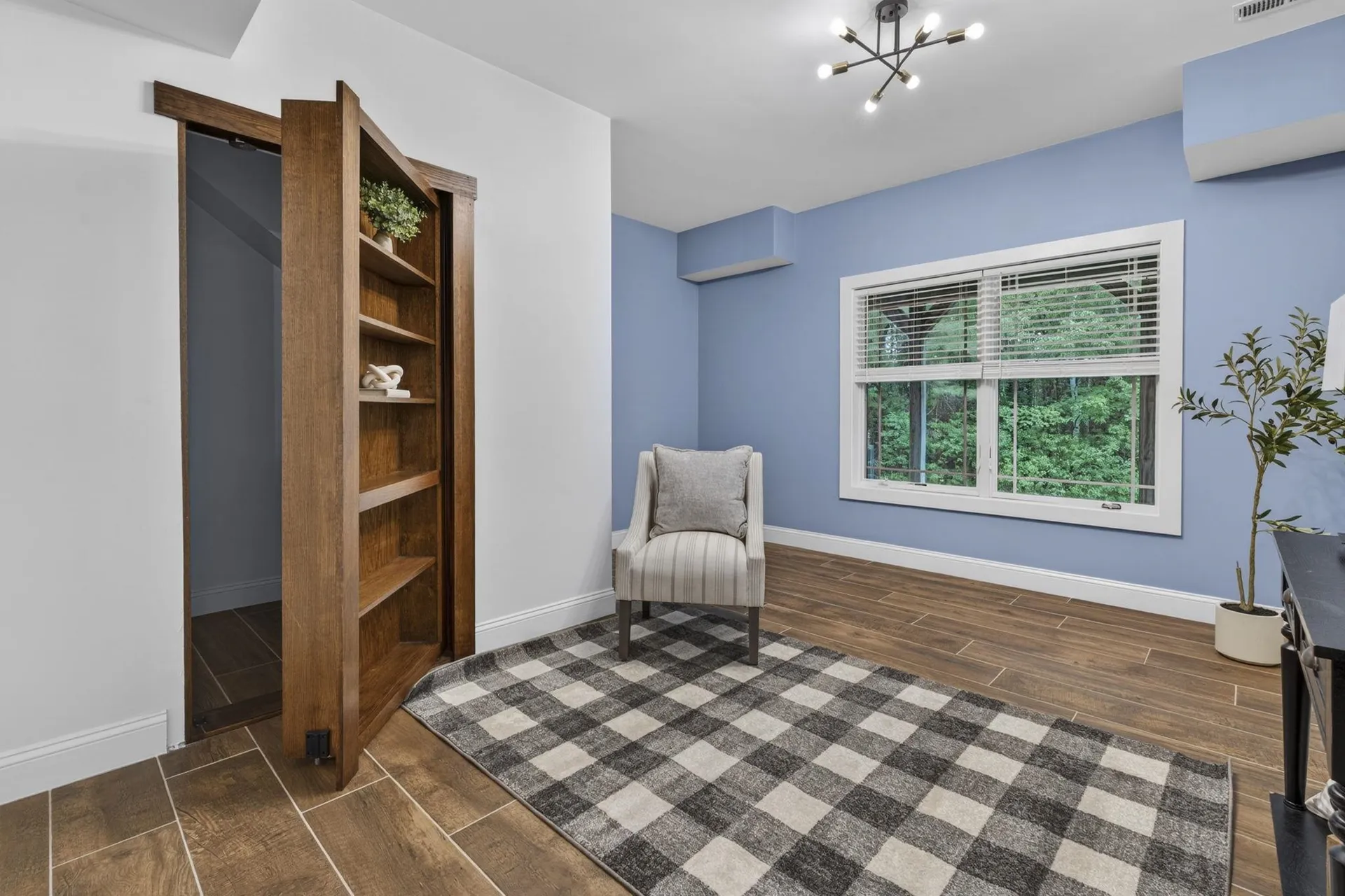 14 Mountain Village Road Windham NH 03087