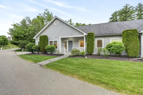 14 Mountain Village Road Windham NH 03087