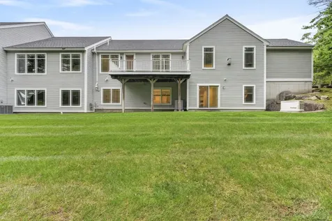 14 Mountain Village Road Windham NH 03087