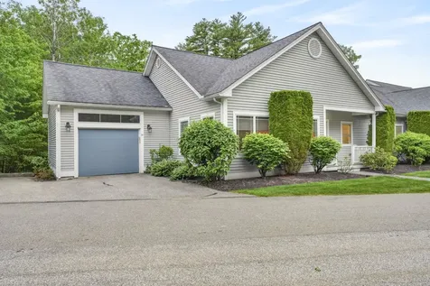 14 Mountain Village Road Windham NH 03087