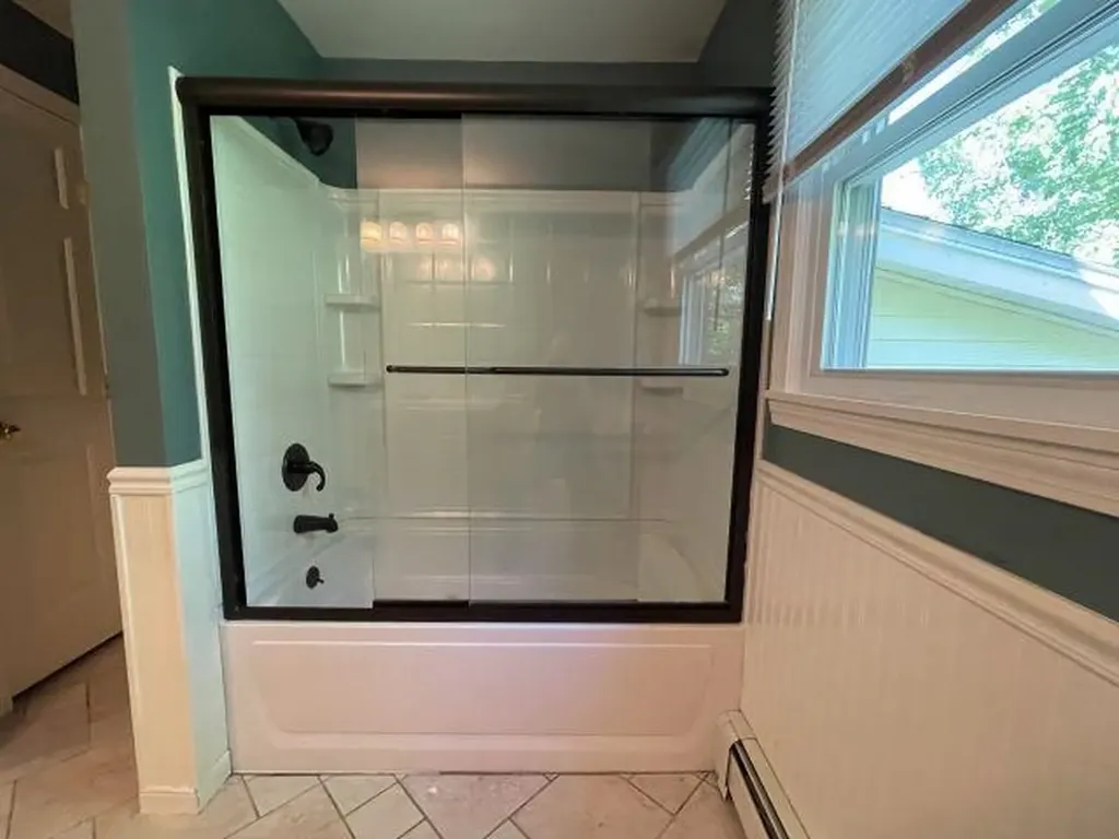 28 Westwood Drive Henniker NH 03242