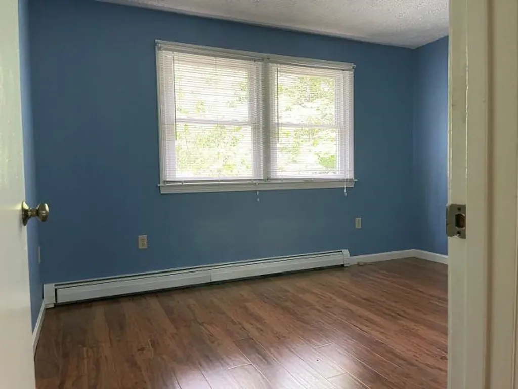 28 Westwood Drive Henniker NH 03242