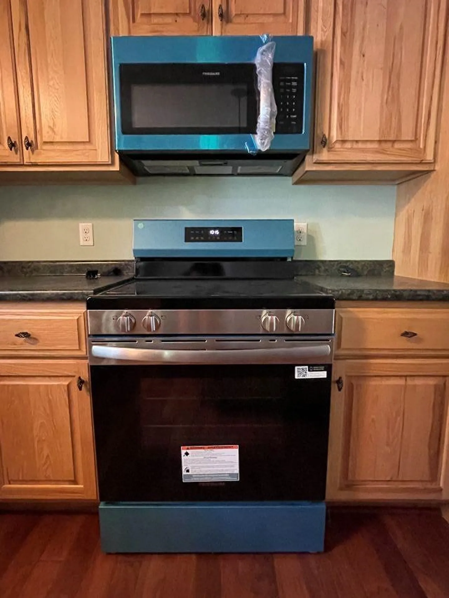 28 Westwood Drive Henniker NH 03242