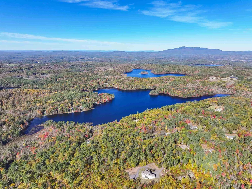 110 Red Gate Lane Rindge NH 03461
