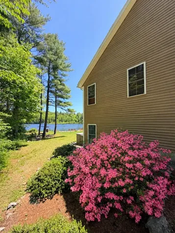110 Red Gate Lane Rindge NH 03461