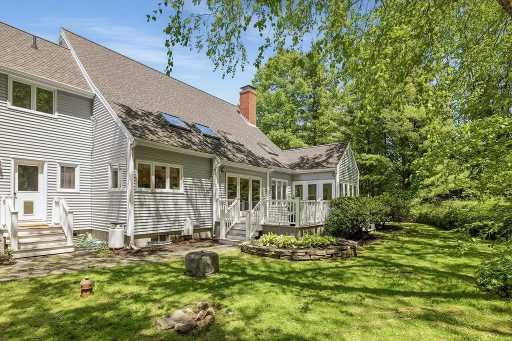 108 Tidewater Farm Road Stratham NH 03885