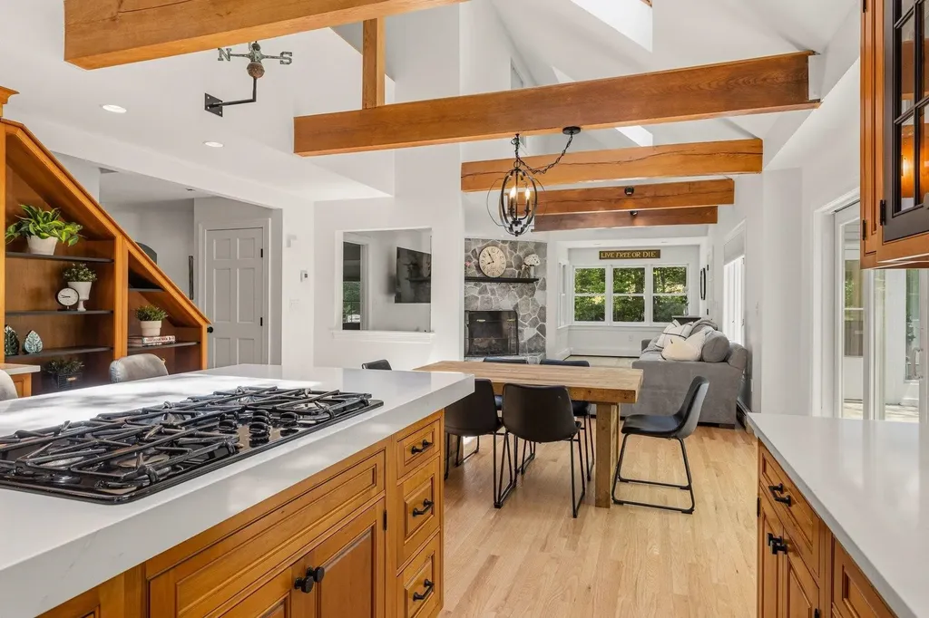 108 Tidewater Farm Road Stratham NH 03885