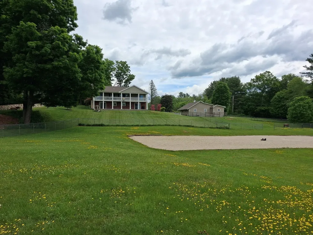 107 Kendall Pond Road Windham NH 03087