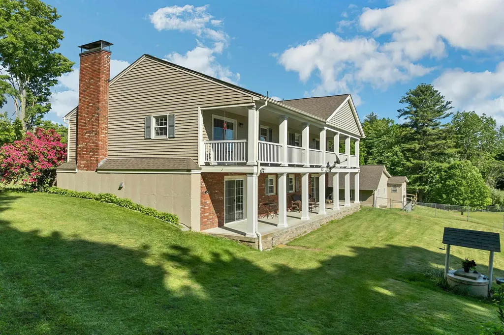 107 Kendall Pond Road Windham NH 03087