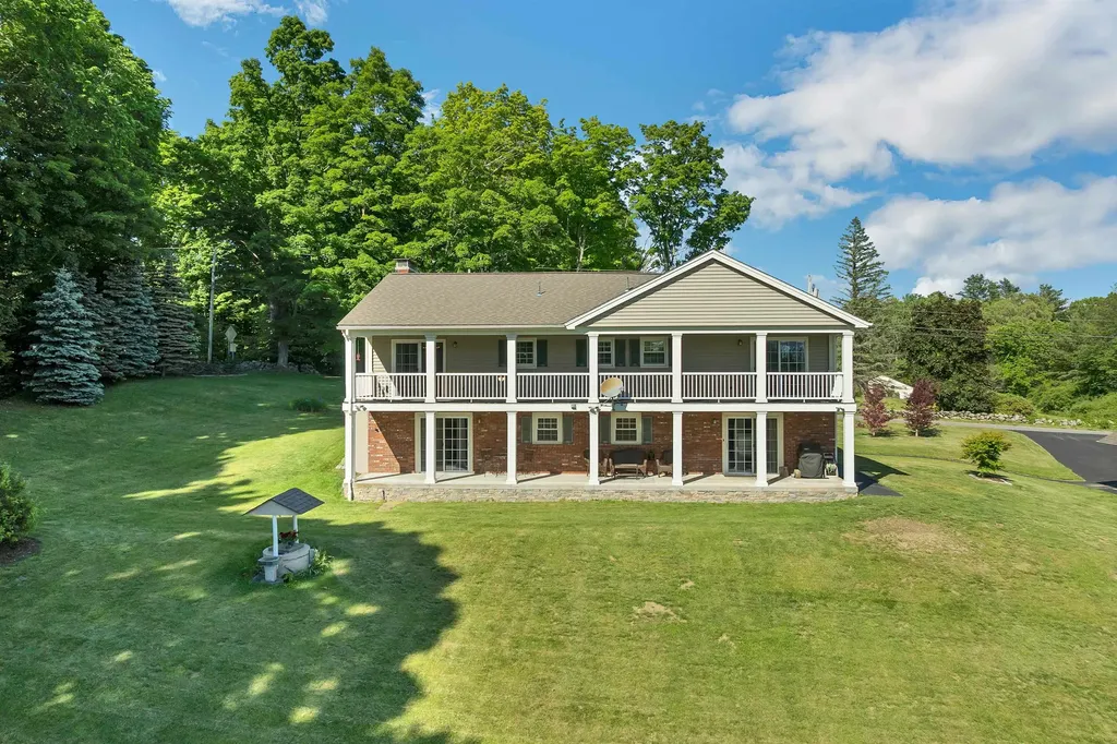 107 Kendall Pond Road Windham NH 03087