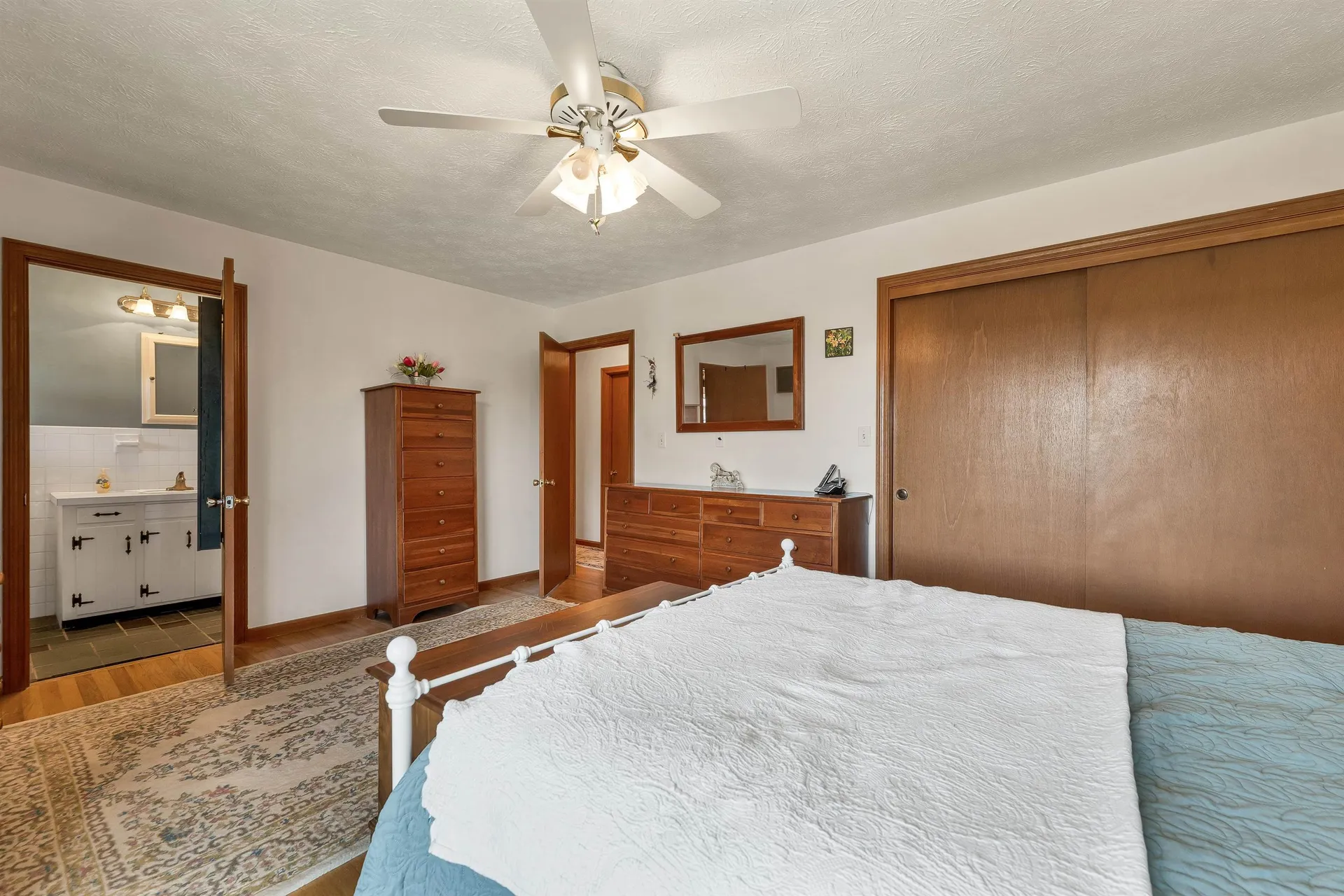 107 Kendall Pond Road Windham NH 03087
