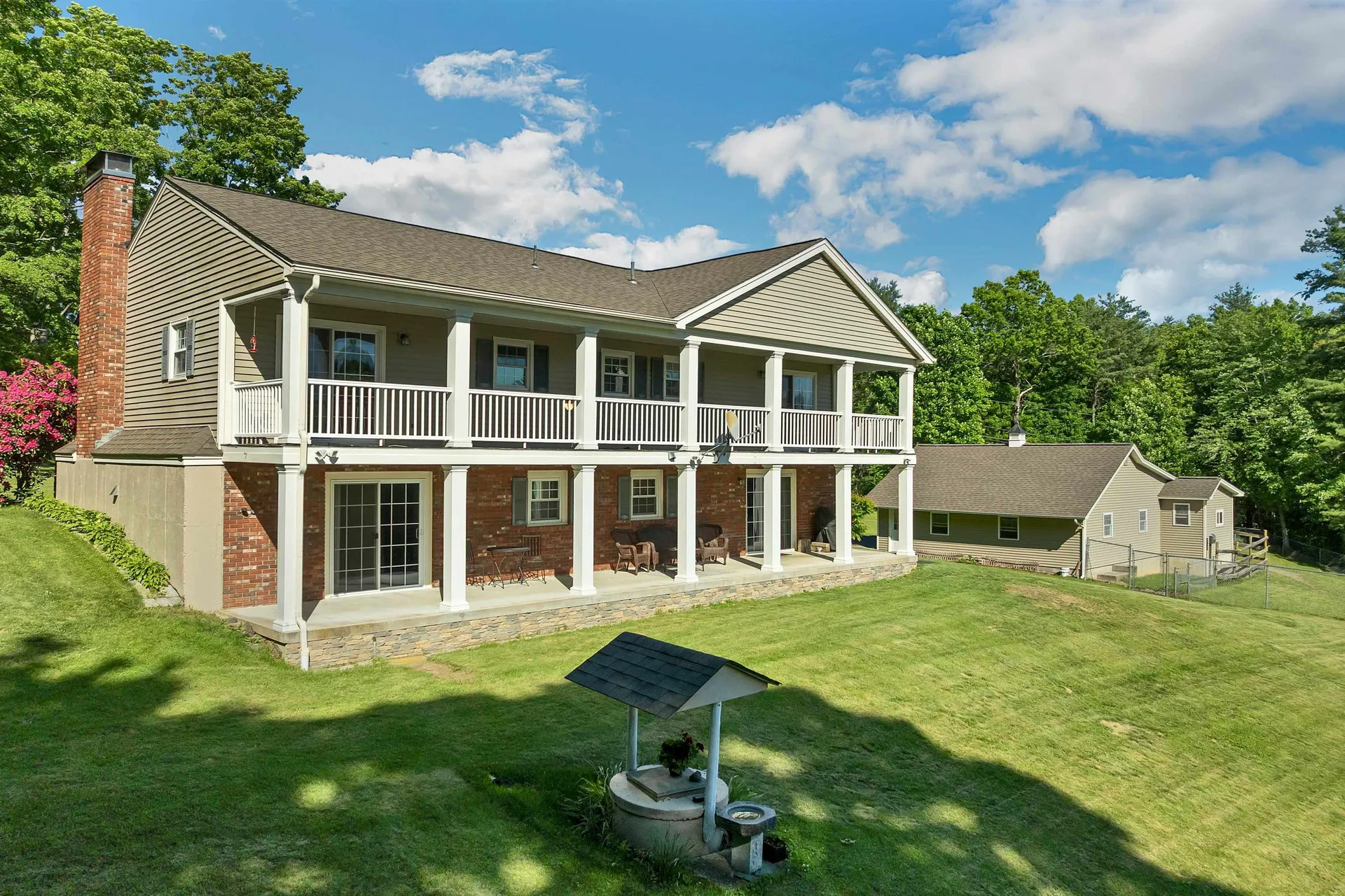 107 Kendall Pond Road Windham NH 03087