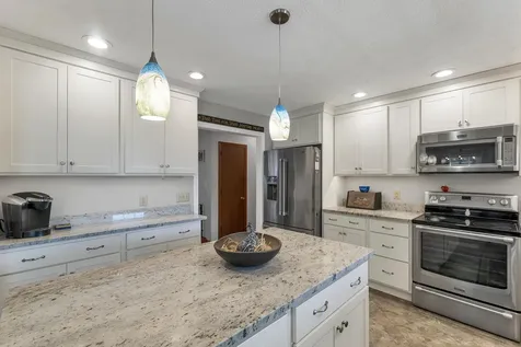 107 Kendall Pond Road Windham NH 03087