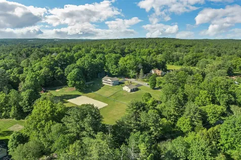 107 Kendall Pond Road Windham NH 03087