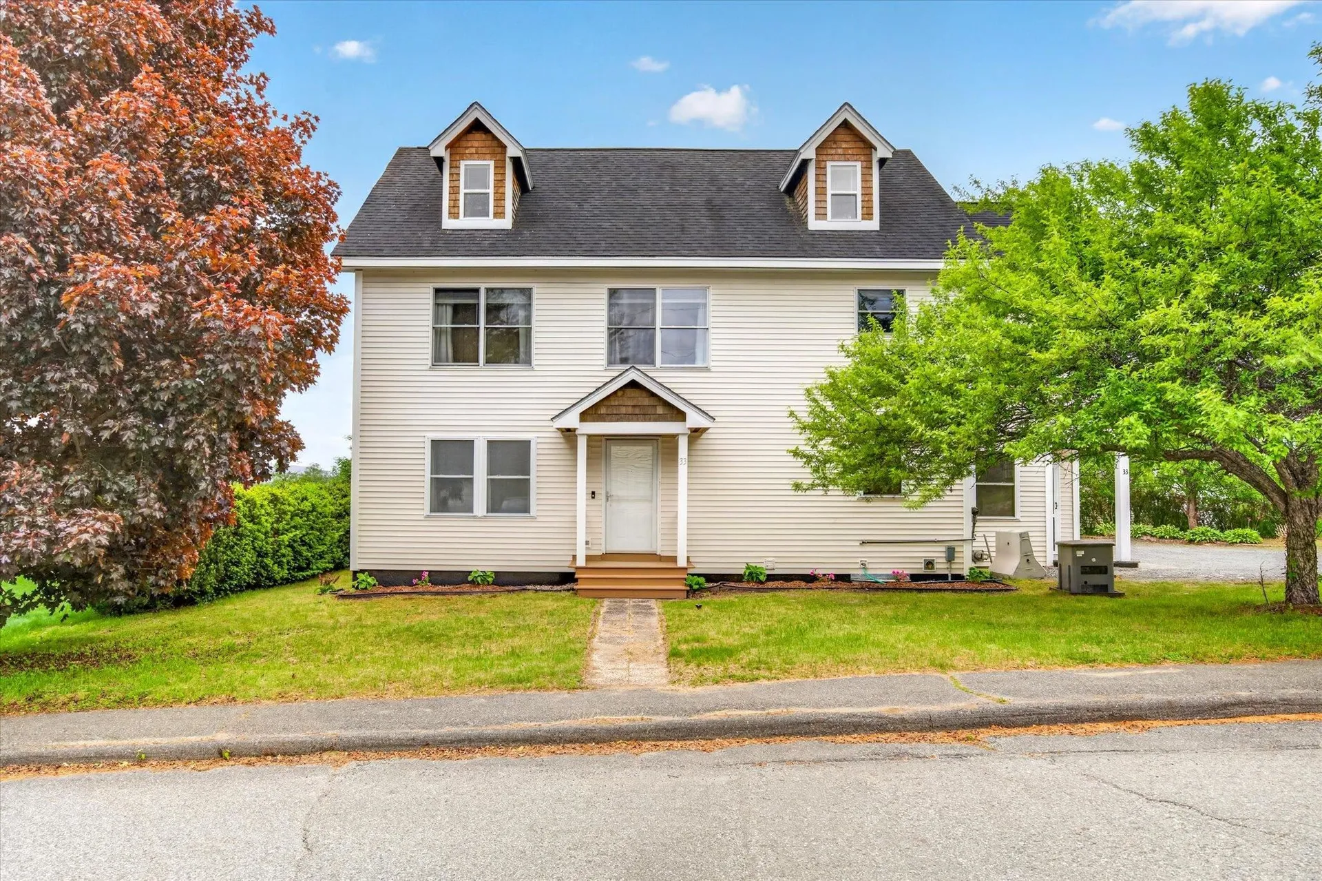 33 Acorn Street Hartford VT 05001