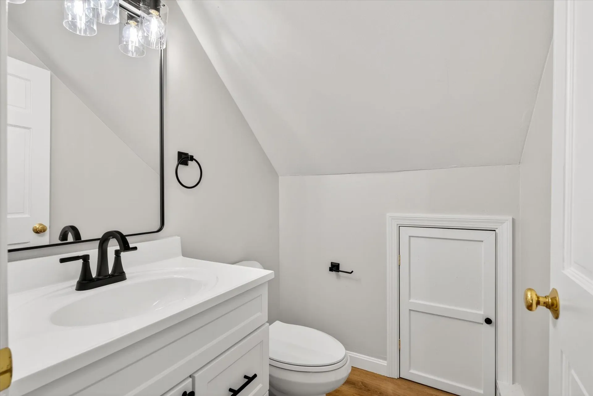 33 Acorn Street Hartford VT 05001