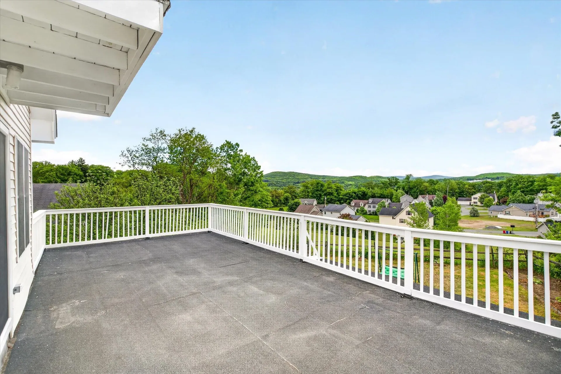 33 Acorn Street Hartford VT 05001