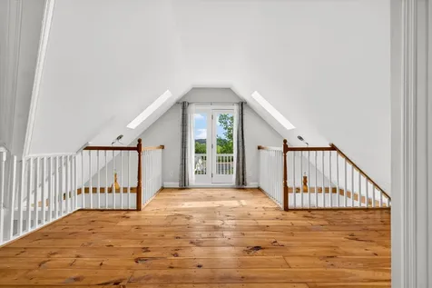 33 Acorn Street Hartford VT 05001