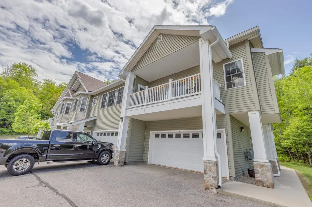 11 Blueberry Hill Road Plymouth NH 03264