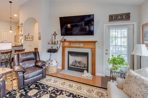 11 Blueberry Hill Road Plymouth NH 03264