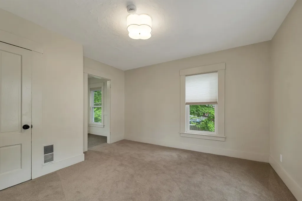 33 Spruce Street Concord NH 03301