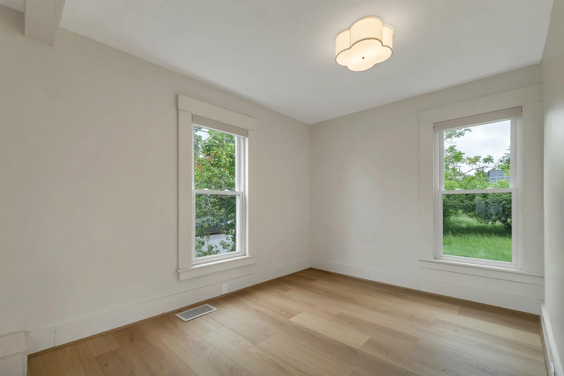 33 Spruce Street Concord NH 03301