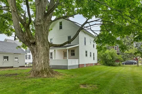 33 Spruce Street Concord NH 03301