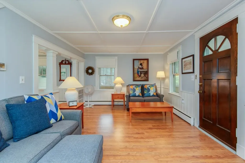 493 Clinton Street Concord NH 03301