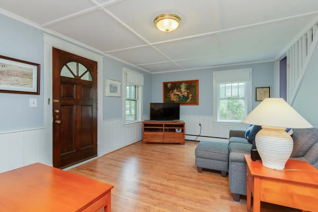 493 Clinton Street Concord NH 03301