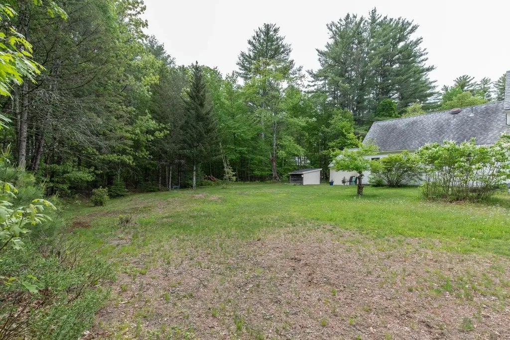 493 Clinton Street Concord NH 03301