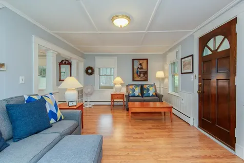493 Clinton Street Concord NH 03301