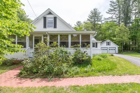 493 Clinton Street Concord NH 03301