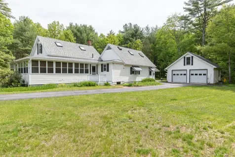 493 Clinton Street Concord NH 03301