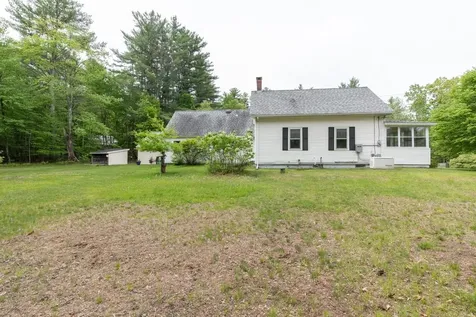 493 Clinton Street Concord NH 03301
