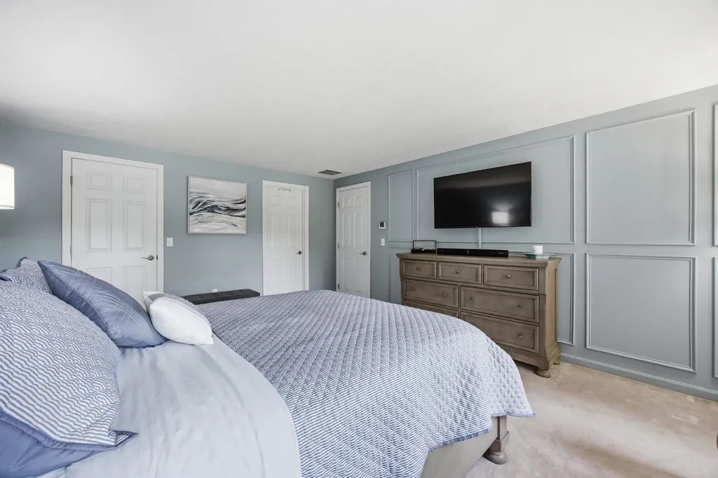 3 Faye Lane Londonderry NH 03053