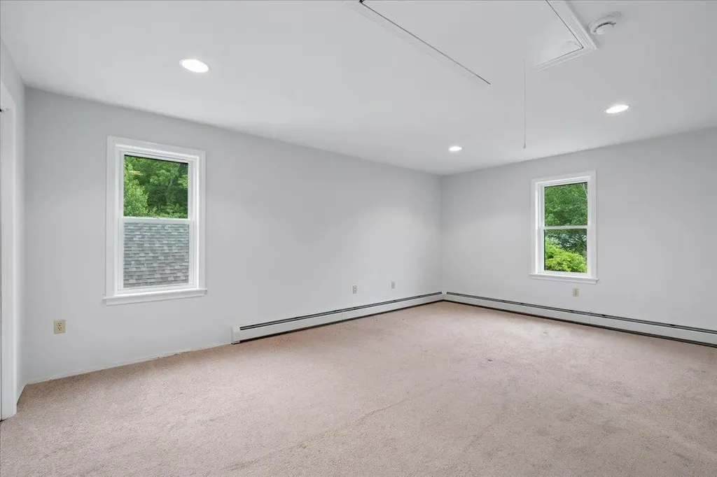 240 Sandown Road Chester NH 03036